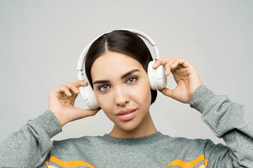 IELTS Cambridge 19 — Listening Test 1