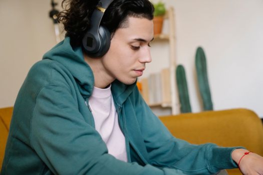 IELTS Listening Test 33