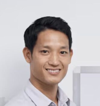Thầy Hùng