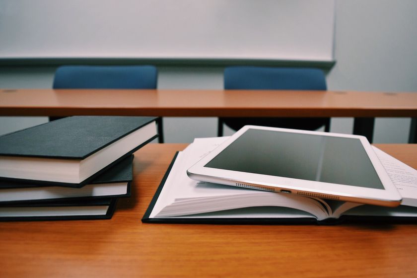 Khóa luyện thi IELTS Reading & Listening - Practice Pack